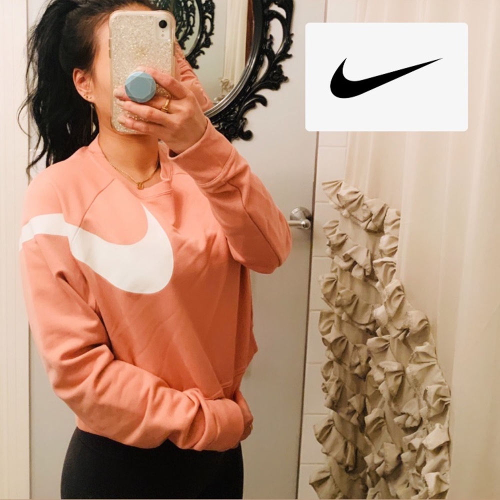 โ๏ธ NIKE WHITE LOGO CREW NECK SWEATER - Picture 2 of 5